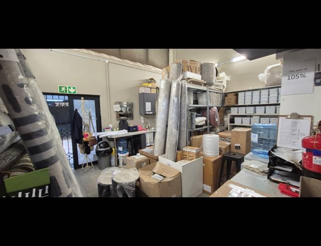 254M² SHOWROOM FOR SALE IN UMHLANGA CENTRAL